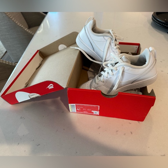 NIKE COURT BOROUGH LOW 2 WHITE - Picture 1 of 8
